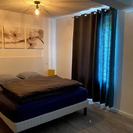 Confort, Avec Terrasse דירה *