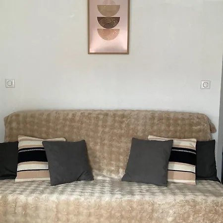 Confort, Avec Terrasse דירה *